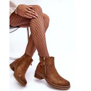 Gentle Souls Kenneth Cole sz 7.5 Genuine Suede Leather Cognac Slouchy Ankle Boot